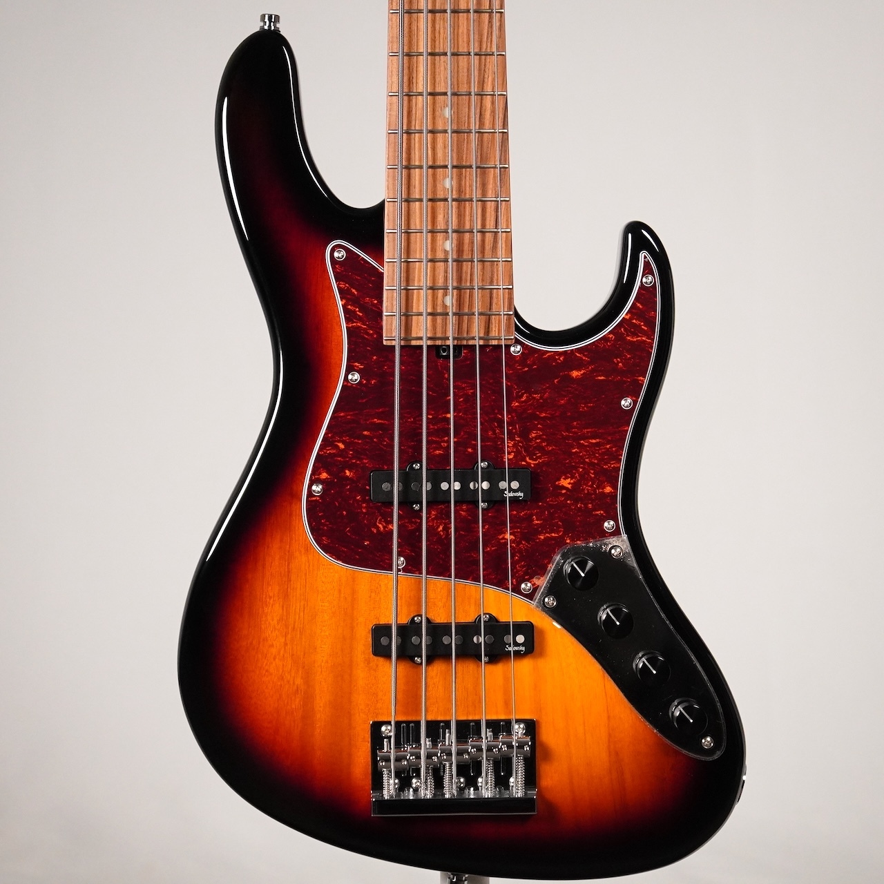 Morris 木製ベース 赤黒サンバースト 人気楽器 Morris 木製ベース 赤黒サンバースト 人気楽器 Morris 木製ベース 赤黒