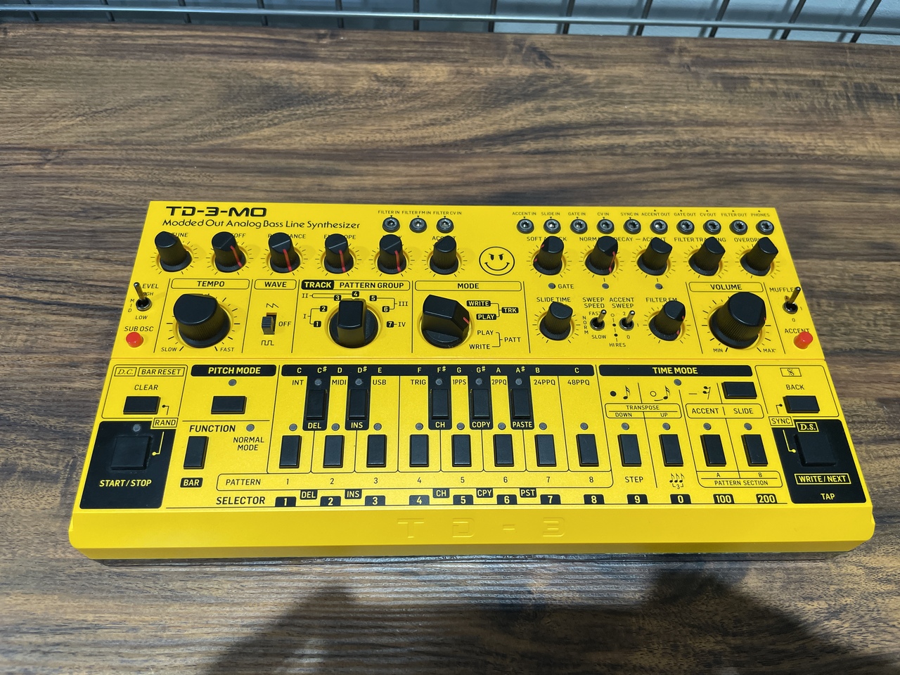 BEHRINGER TD-3-MO-AM Modded Out モデル（中古）【楽器検索デジマート】