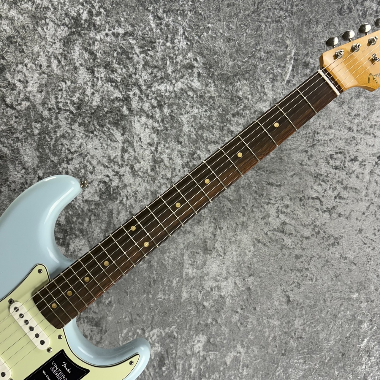 Fender Limited Edition Vintera II Road Worn '60s