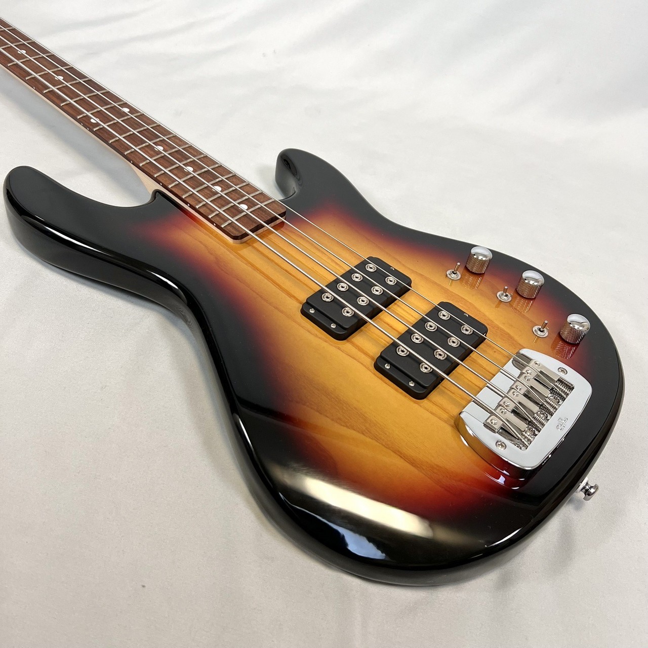 G&L L-2000 Tribute エレキベース 特価エレキベース】G＆L（ジー・アンド・エル）Tribute L-2000