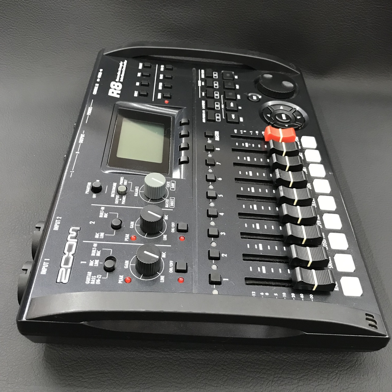 ZOOM R8 MTR 電源確認済 破損あり ジャンク マルチトラックレコーダー
