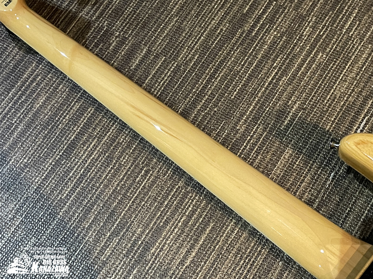EDWARDS E-AM-135AS/M【生産完了品! ピックガード交換】（中古