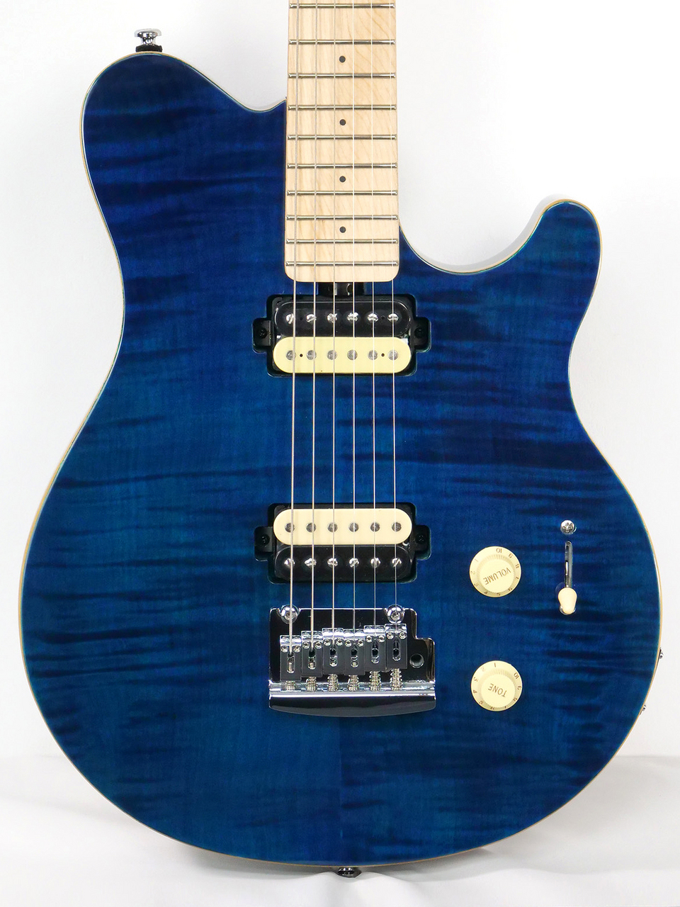 Sterling by MUSIC MAN Sterling by MUSIC MAN SUB AX3FM AXIS FLAME MAPLE (Neptune Blue)