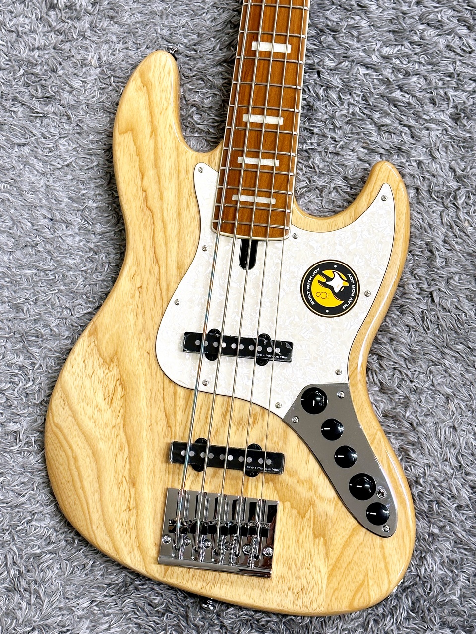 Sire V8 5st NT with Marcus Miller【5弦ベース】（新品/送料無料 