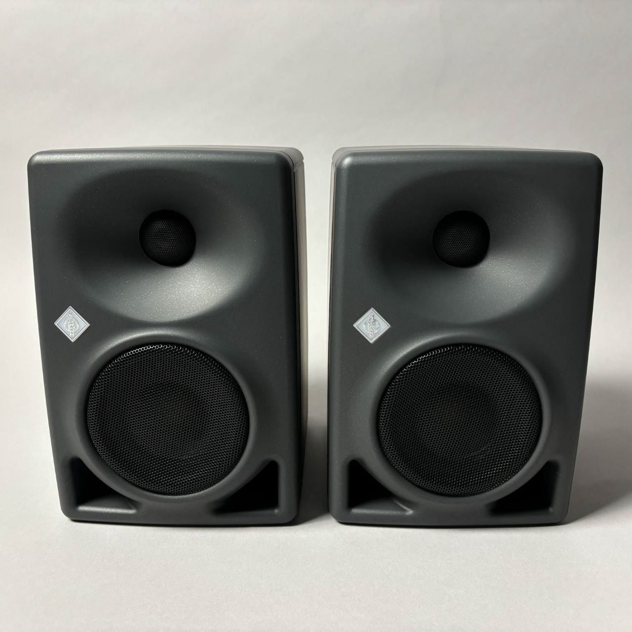 *新品* Neumann KH80 DSP スピーカー ペア 自宅DTM環境をスタジオレベルの音に！NEUMANN 「KH 80 DSP」 と