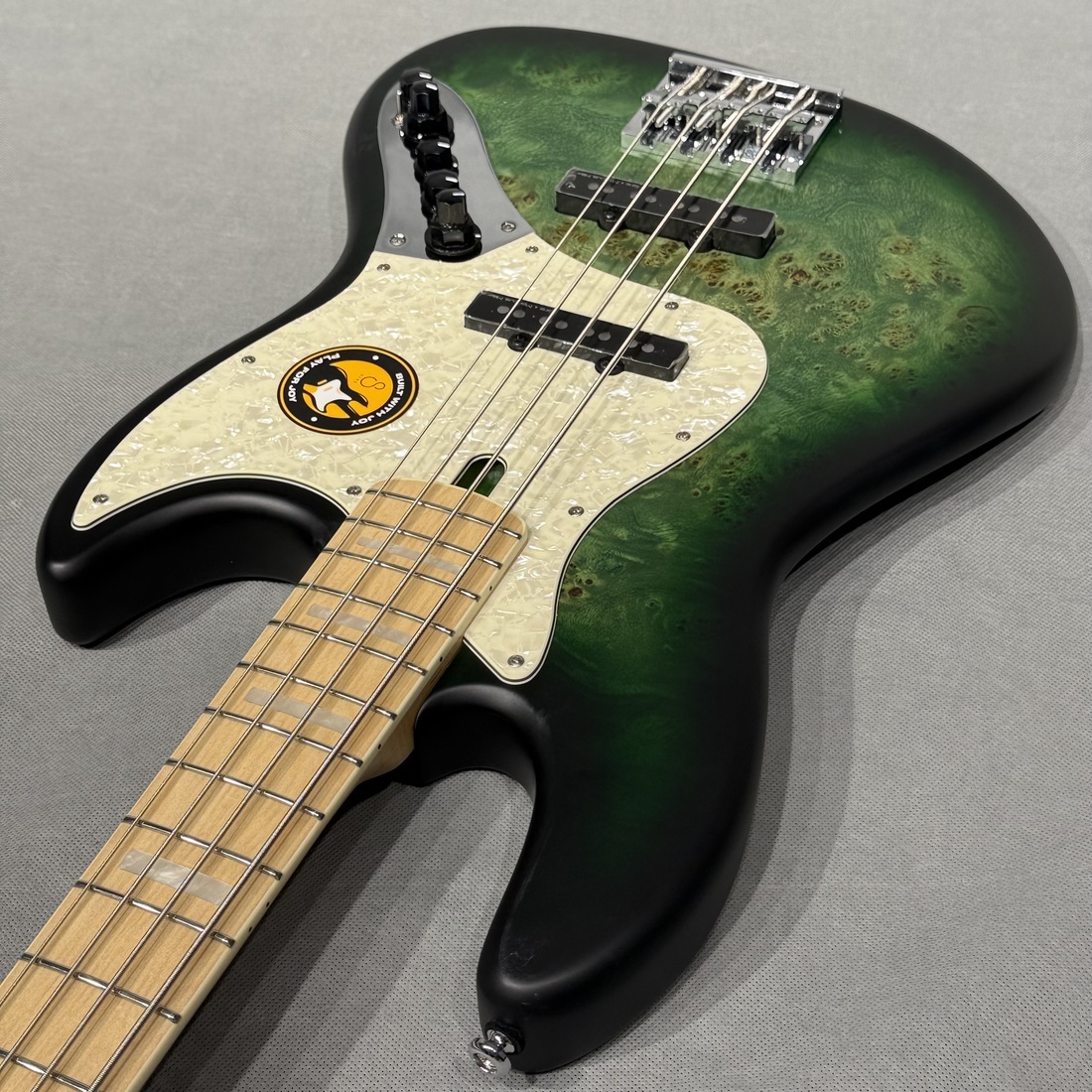 Sire Marcus Miller V7 ASH REISSUE 4-String TGR Transparent