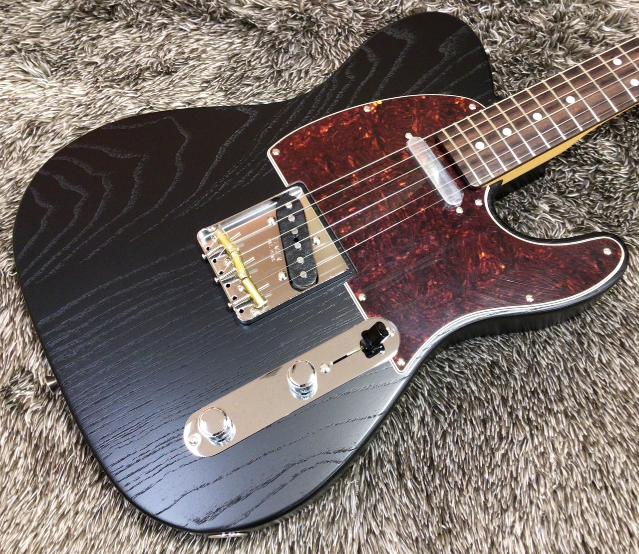 Fender Made in Japan Limited Telecaster, Raw Ash, Rosewood