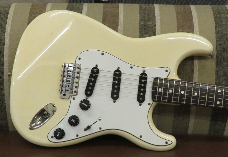 Fender Japan ST72-55 OWH A Serial（中古）【楽器検索デジマート】
