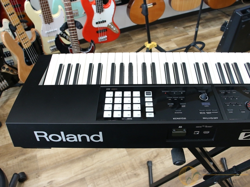 Roland FA-08 [SMW09]【神戸店在庫】（中古/送料無料）【楽器検索