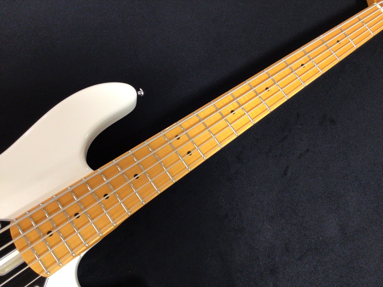 Sire Z3-5 String / AWH (Antique White)（新品/送料無料）【楽器検索