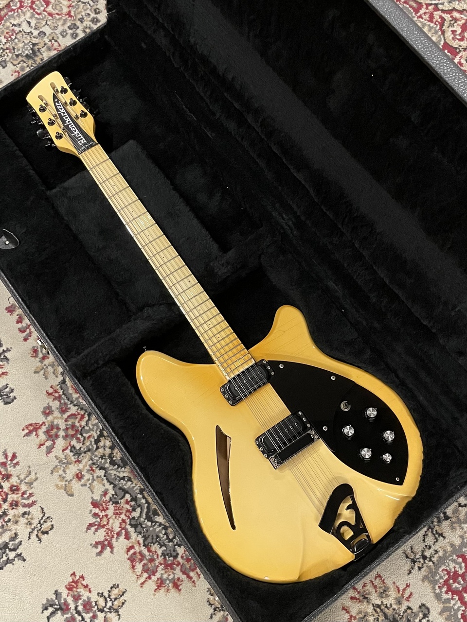 Rickenbacker 360 タイプ　 ARIA製　ジャパンビンテージ Rickenbacker 360 タイプ ARIA製 ジャパンビンテージ リッケン
