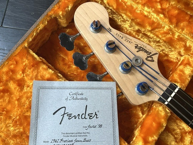 Fender Custom Shop 1961 Fretless Jazz bass カスタムショップ