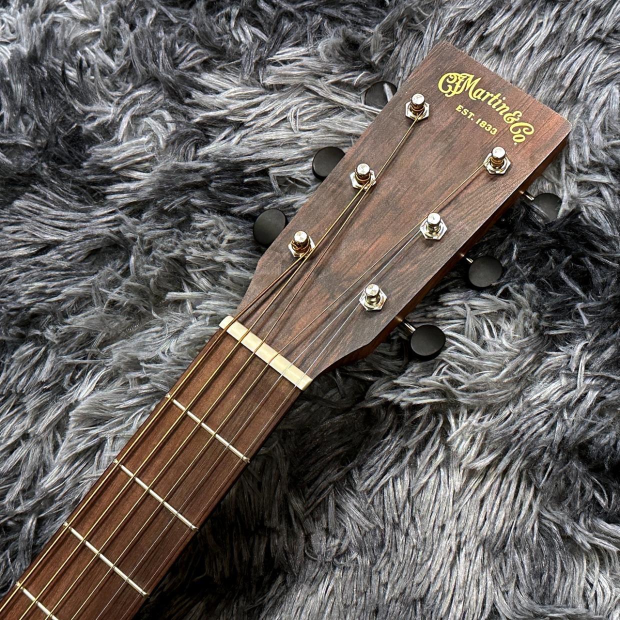 Martin 000 Jr E Sapele【特価】 【エレアコ】（新品特価/送料無料