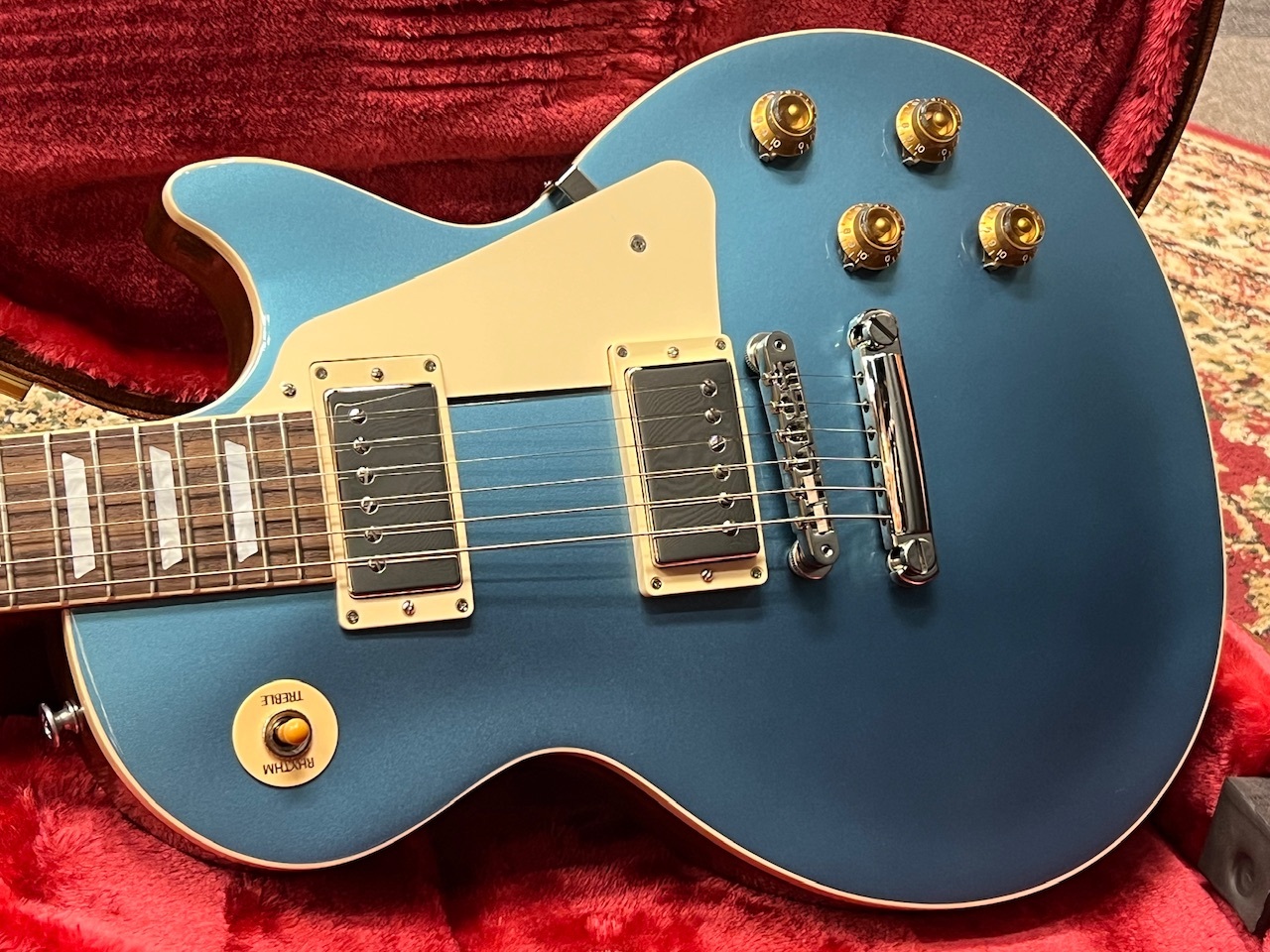 値下げ中・青のレスポール【送料無料】+付属パーツ有り 楽天市場】レスポール ブルー（種類（エレキギター）レスポールタイプ