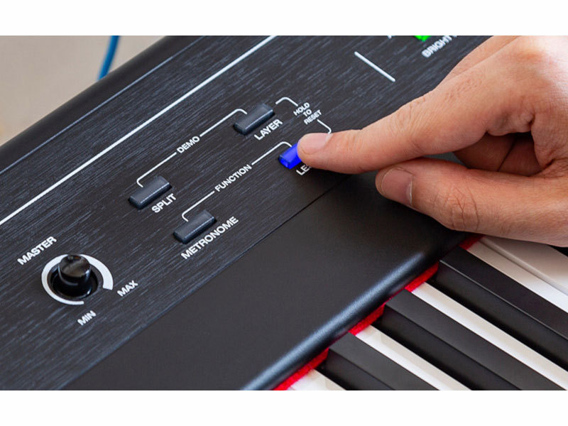 ALESIS Concert 電子ピアノ フルサイズ・セミウェイト88鍵盤 【Recital