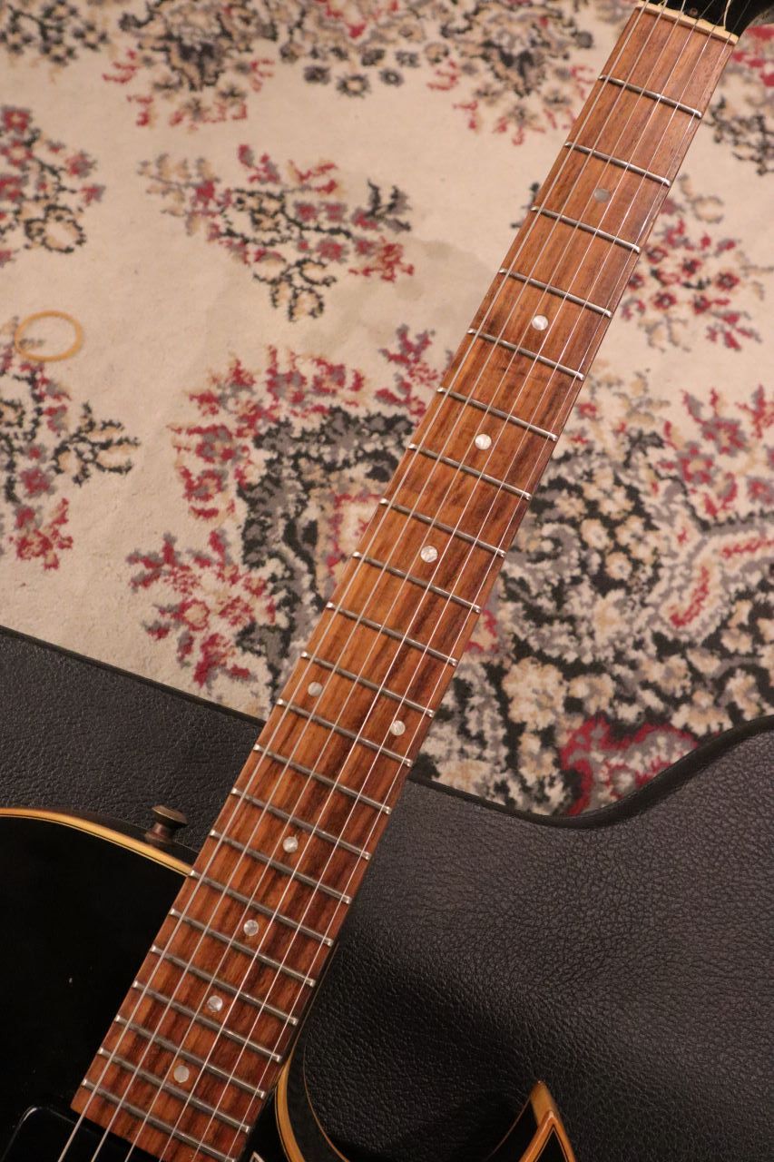 Gibson ES-135 サンバースト ハードケース付き Gibson Custom Shop ES