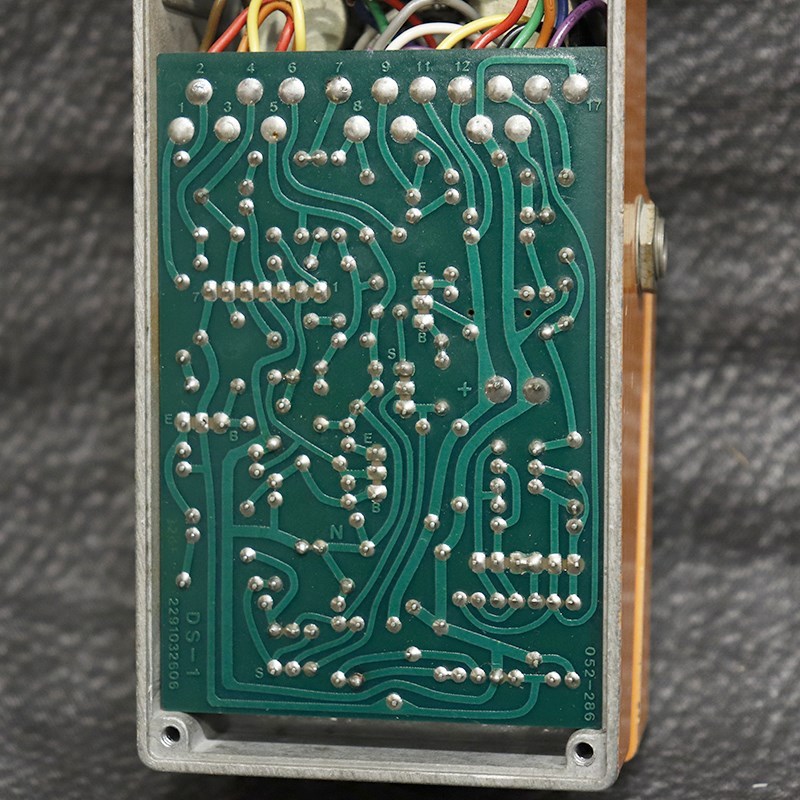 【1982年製　箱付き美品】ボス　Distortion DS-1ヴィンテージ BOSS 1983年製 DS-1 Distortion【日本製 MADE IN JAPAN】 ボス