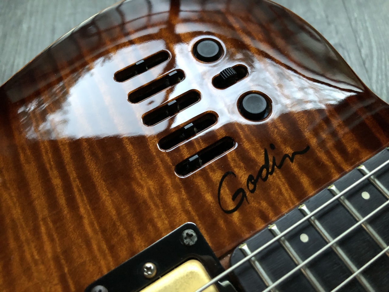 Godin Multiac Jazz SA（中古）【楽器検索デジマート】