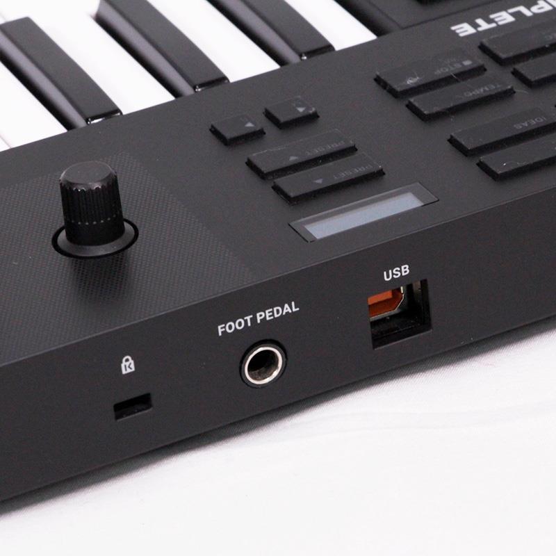 NATIVE INSTRUMENTS USED 中古 KOMPLETE KONTROL M32 (ネイティブ