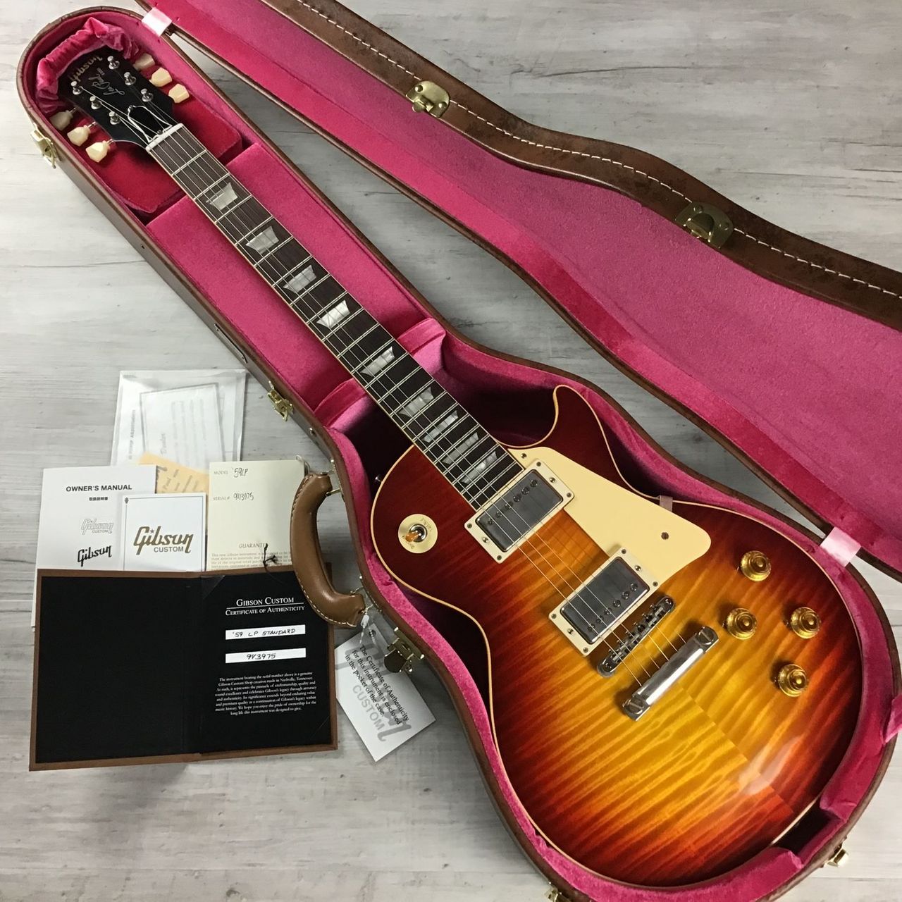 Gibson CS 59LPGloss/ Factry Burst Rtop