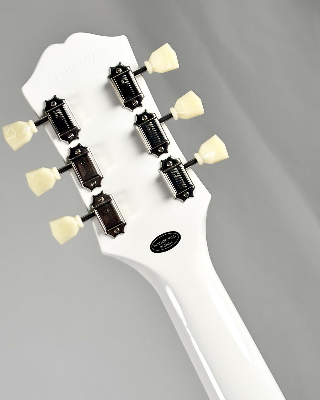 (本日限定値下げ)Epiphone SG Standard ホワイト Epiphone SG Standard Electric Guitar - Alpine White | Sweetwater