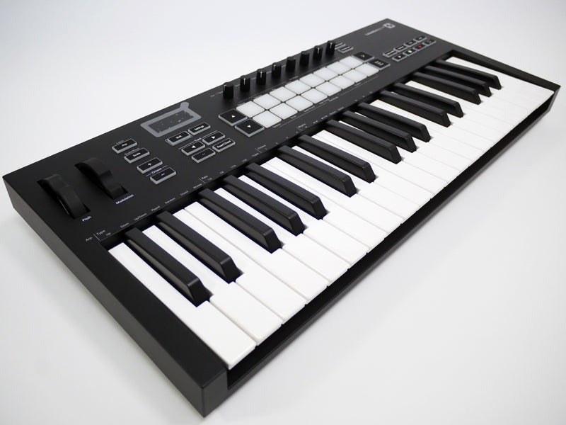 Novation Launchkey 37 MK3（中古）【楽器検索デジマート】