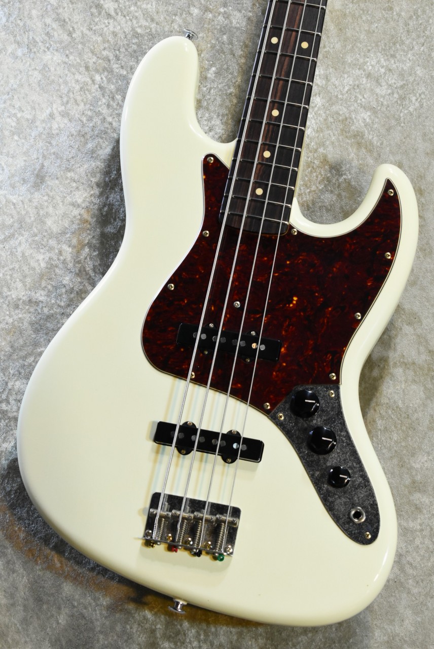 Black Smoker TRAD MASTER BETA-J4 -Vintage White /Light Aged