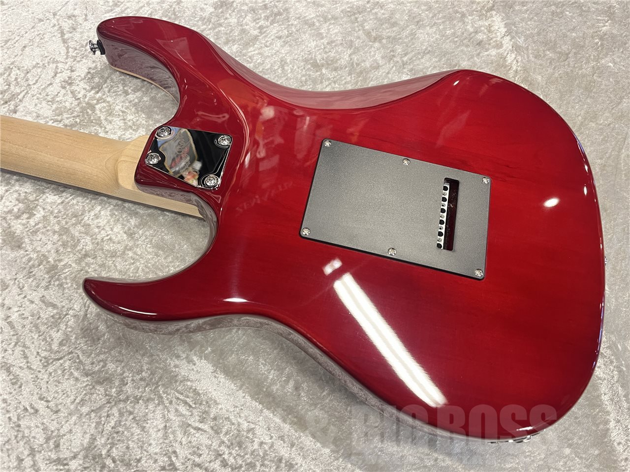 新品　Grass roots G-snapper CTMシースルーレッド 新品 Grass roots G-snapper CTMシースルーレッド ギター