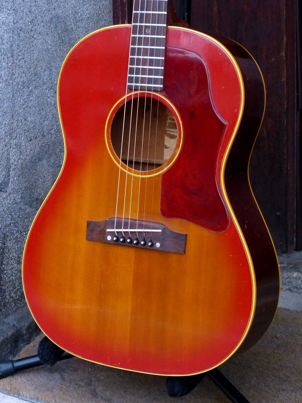 Gibson '67 B-25（ビンテージ）【楽器検索デジマート】