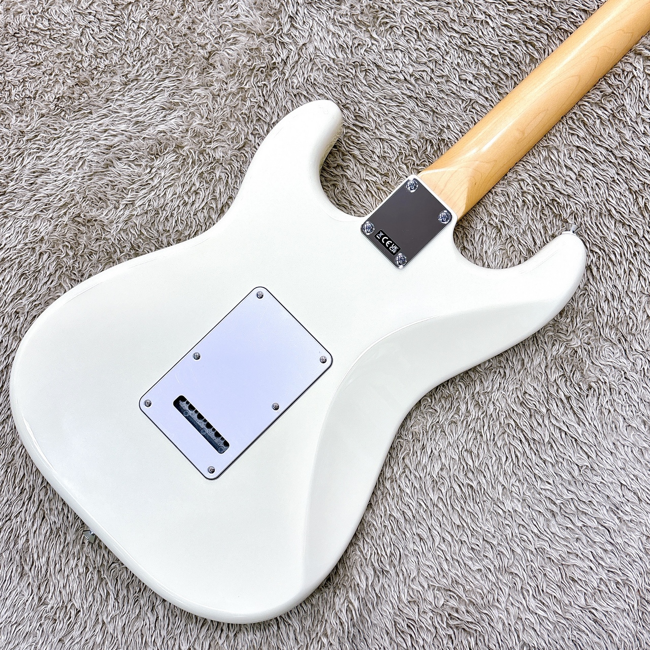 Fender Standard Stratocaster Olympic White / Maple【特価】【旧価格