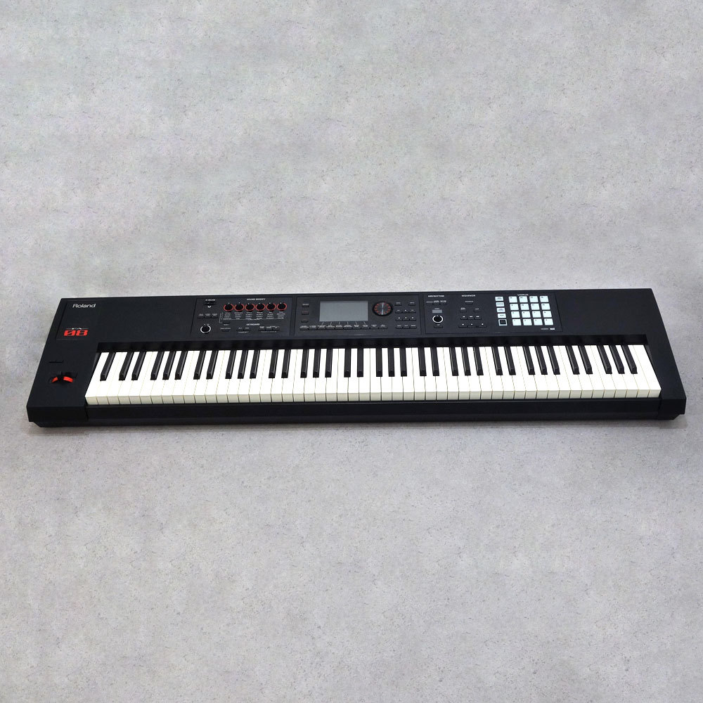 Roland FA-08 【USED】