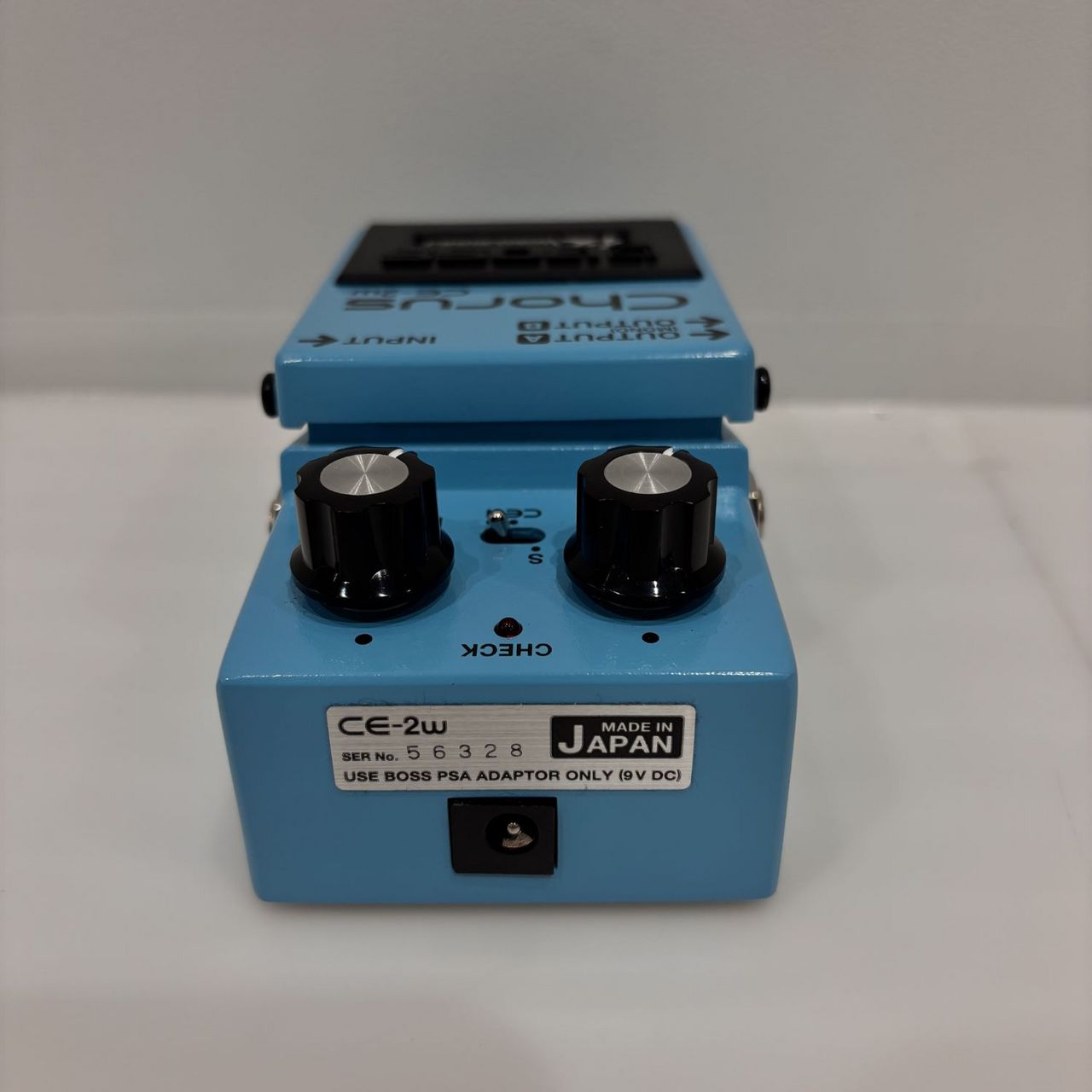 【美品】BOSS CE-2W BOSS CE-2W【USED】【美品】（中古/送料無料）【楽器検索デジマート】