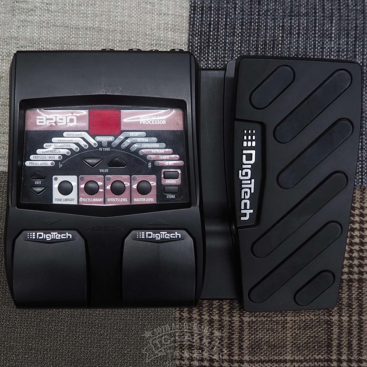 Amazon.com: DigiTech BP90 Bass Guitar Multi-Effects