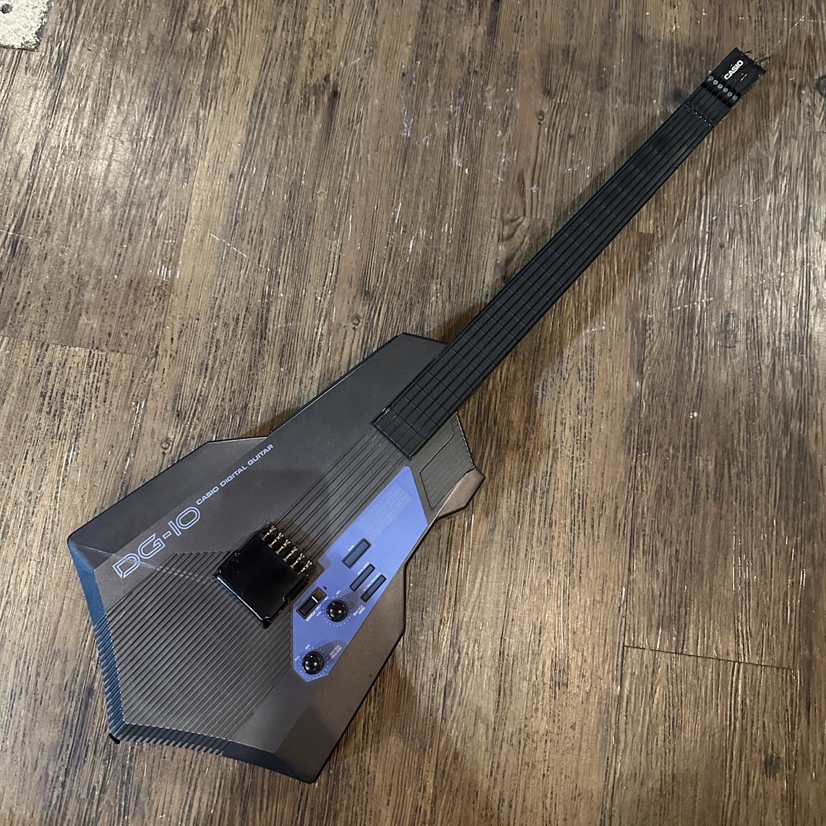 Casio DG-10 Vintage 80's Digital MIDI Controller Guitar