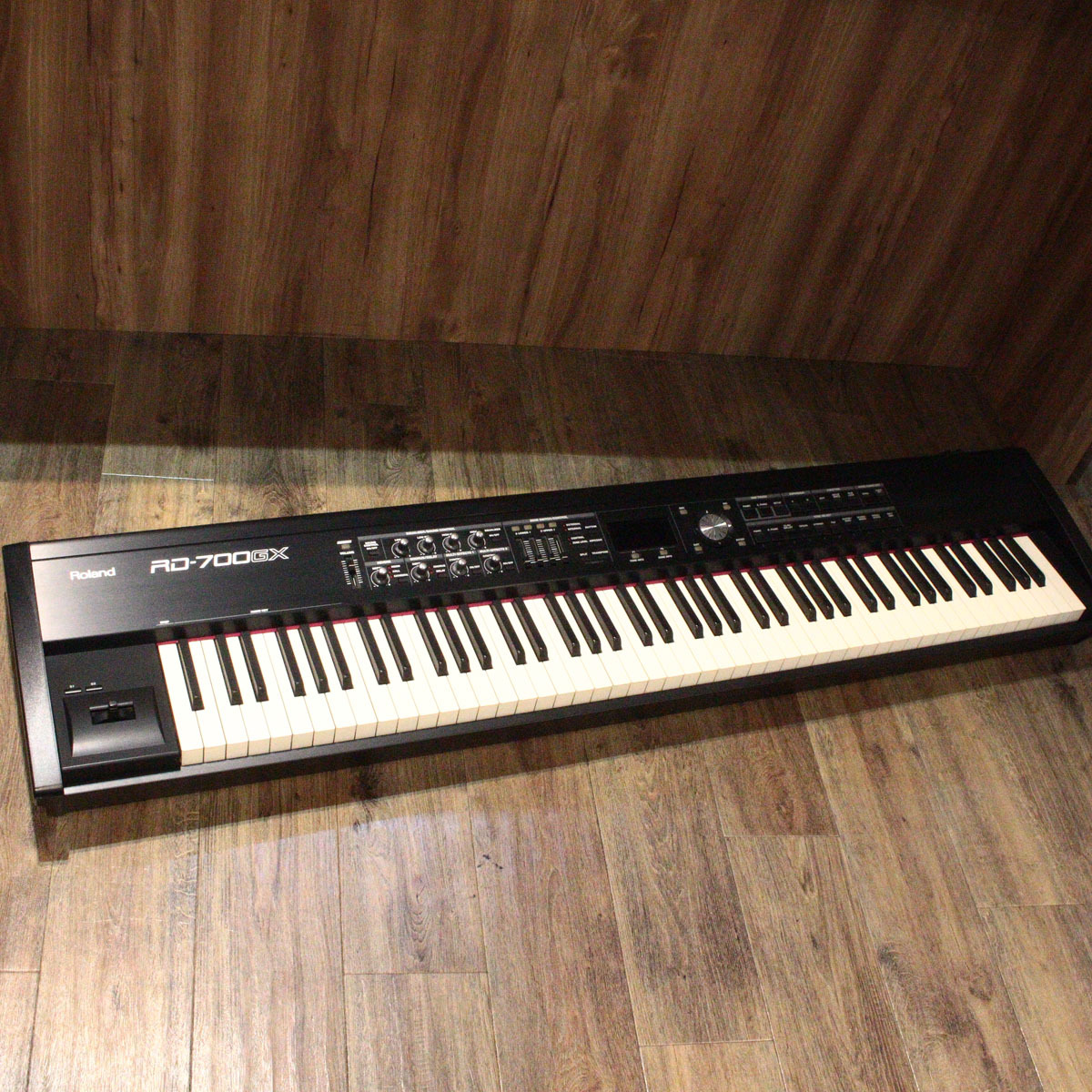 Roland RD-700GX 【渋谷店】（中古/送料無料）【楽器検索デジマート】