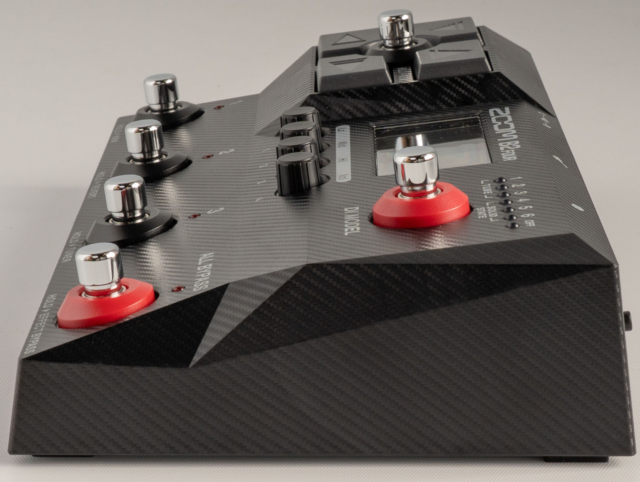 ZOOM B2 FOUR / Bass Effects & Amp Emulator（新品）【楽器検索