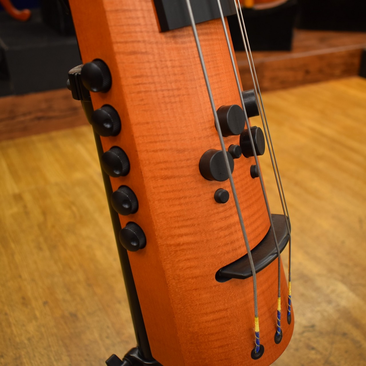 NS Design CR4M-DB -Amber-【地下コントラバスフロア取扱商品】（新品 