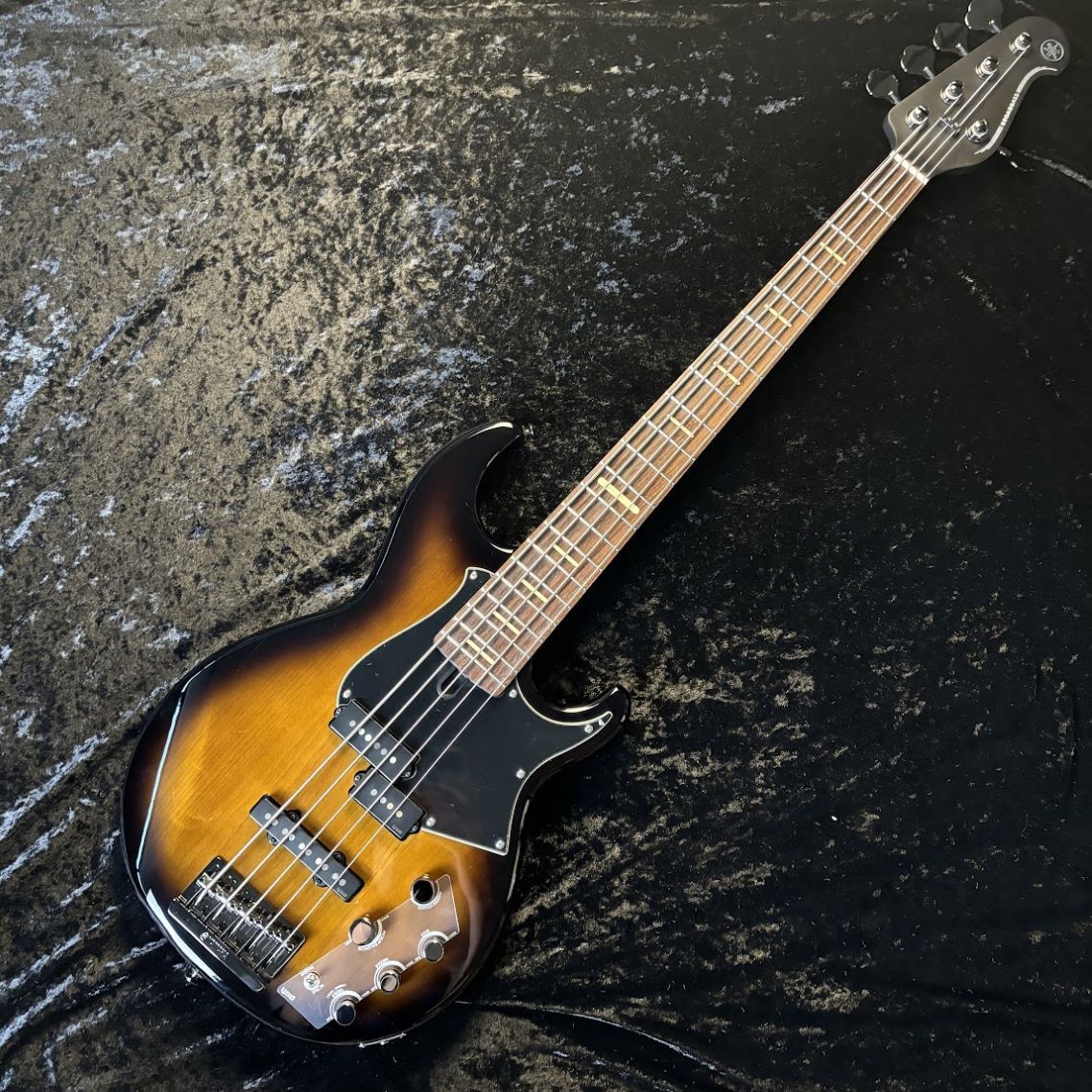 YAMAHA BB735A DCS ダークコーヒーサンバースト エレキベース 5弦