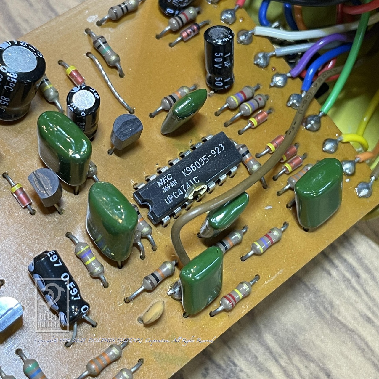 BOSS OD-1 #8800 (NEC μPC4741C) 銀ネジ 1979年製（中古）【楽器検索