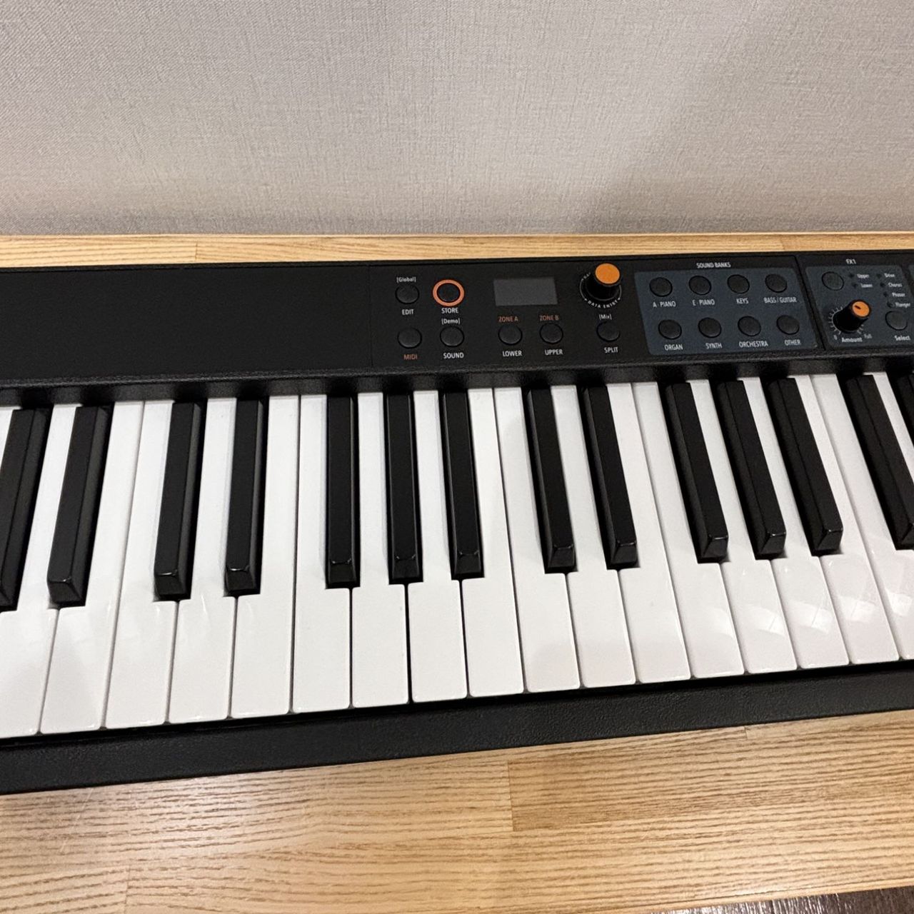 Studiologic Numa Compact 2 専用ケース付き（中古/送料無料