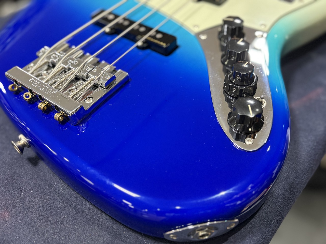 Fender Player Plus Jazz Bass BLB【新品超特価】【送料無料/即納可能