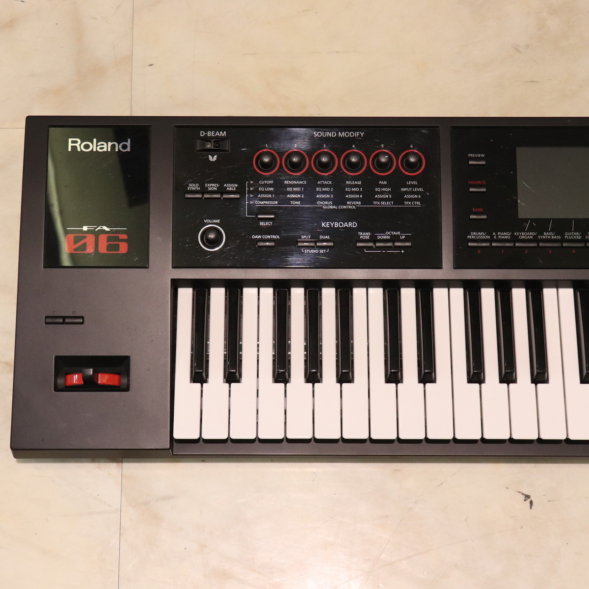 Roland FA-06 Music Workstation 【梅田店】（中古/送料無料）【楽器