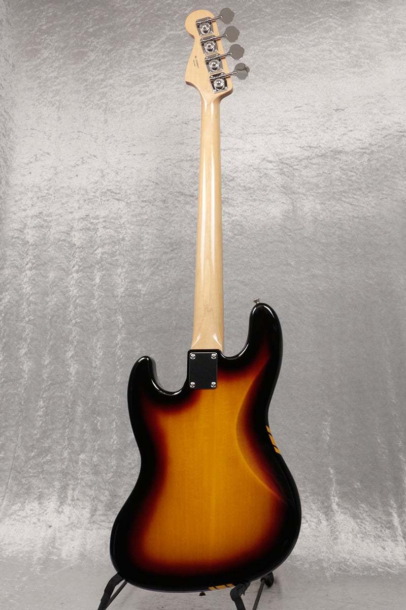Fender MIJ Traditional 2025 Collection 60s Jazz Bass Competition 3