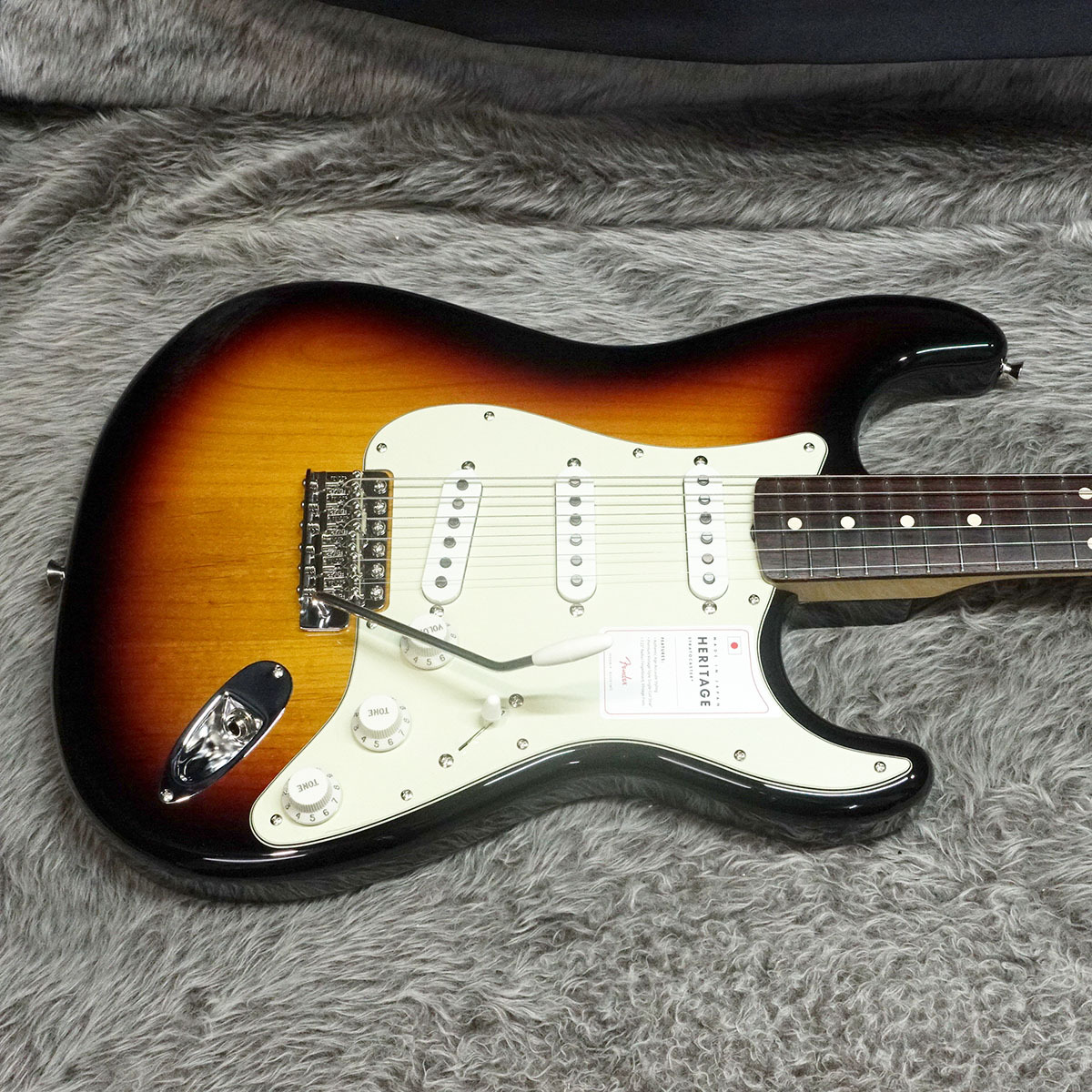 Fender Made in Japan Heritage 60s Stratocaster RW 3-Color Sunburst （新品/送料無料）【楽器検索デジマート】