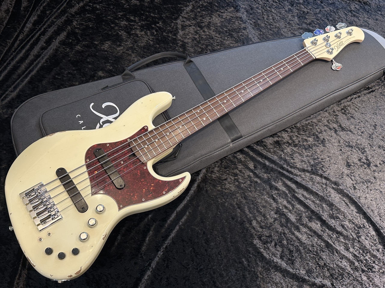 Xotic xj-1t 5st ジャズベース　マッチングヘッド XJ-1T 5st Super Heavy Aged w/Matching Head, Gold Parts