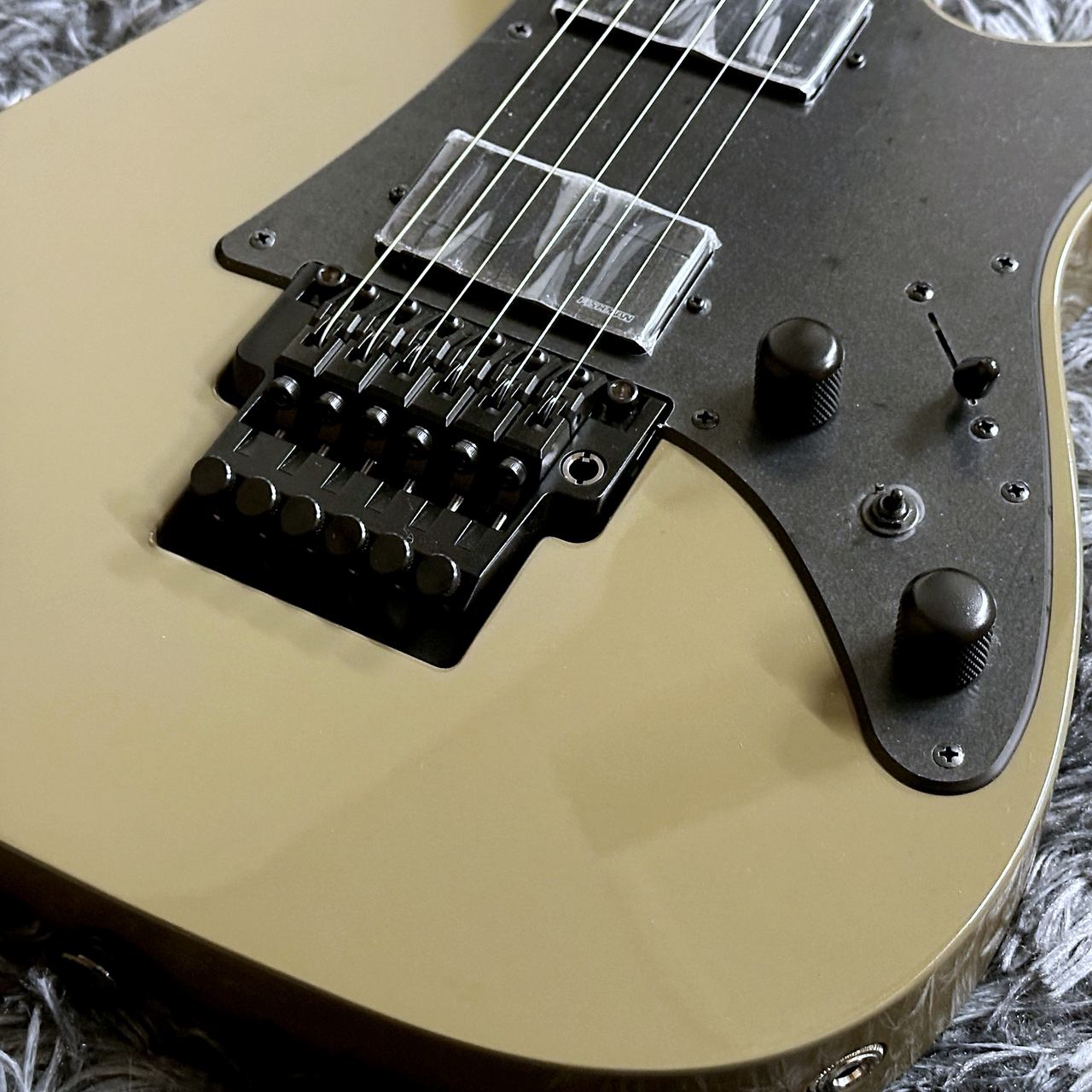 Ibanez Prestige RGR5130-KM (Khaki Metallic) 【特価】【SPOTモデル