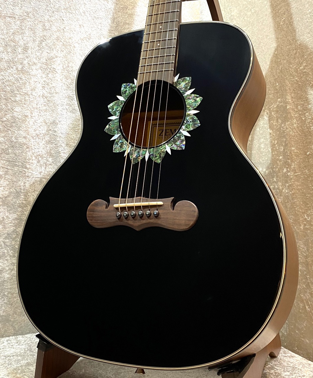 Zemaitis CAG-90F Gloss Black Abolone #ZE24122431【エレアコ