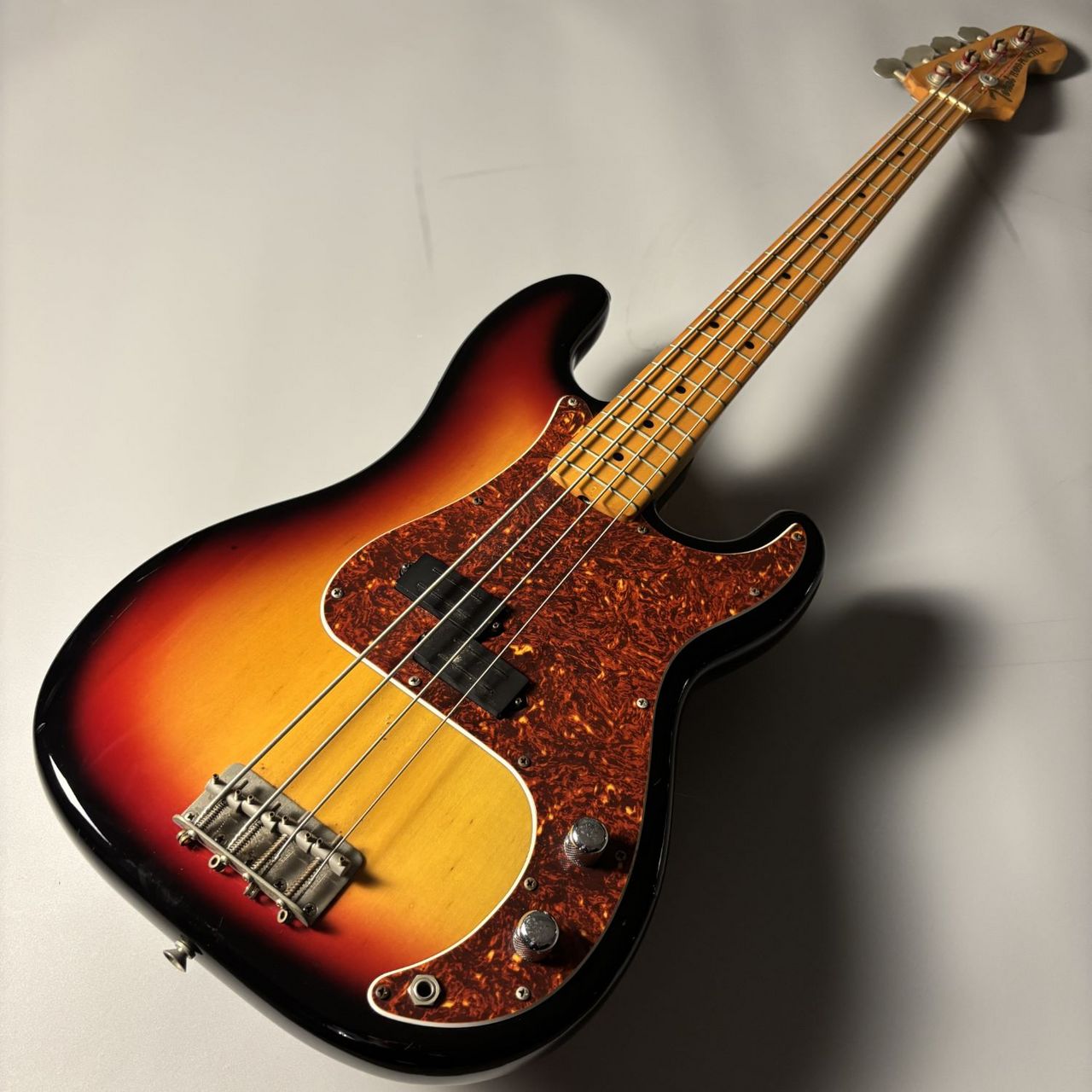 ☆約40年前のベース　メーカー不明　Tokai？　依頼品 ☆約40年前のベース メーカー不明 Tokai？ 依頼品 ☆約40年