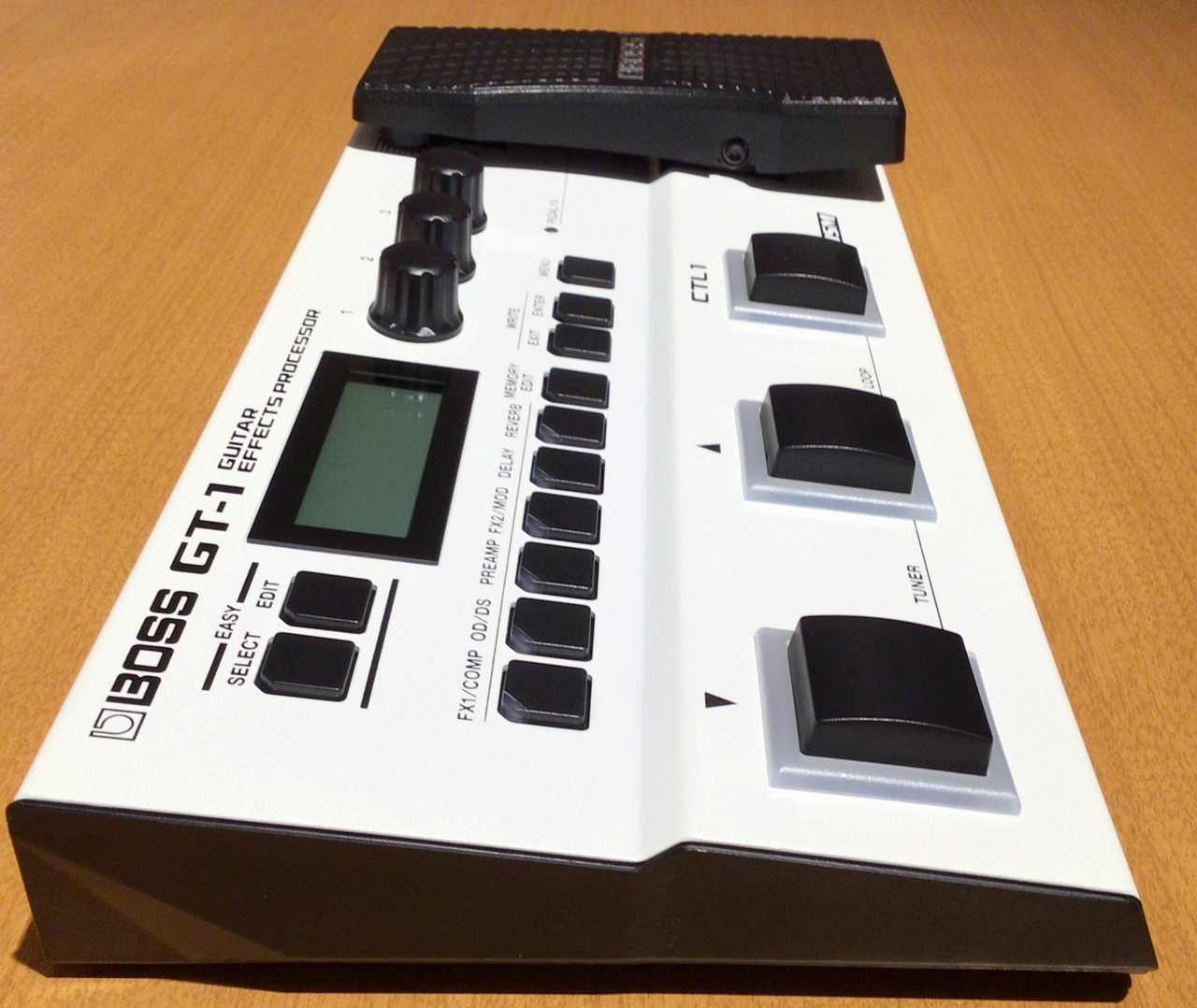 BOSS GT-1 【箱・説明書付き】 BOSS GT-1 ACアダプター、 教科書付き