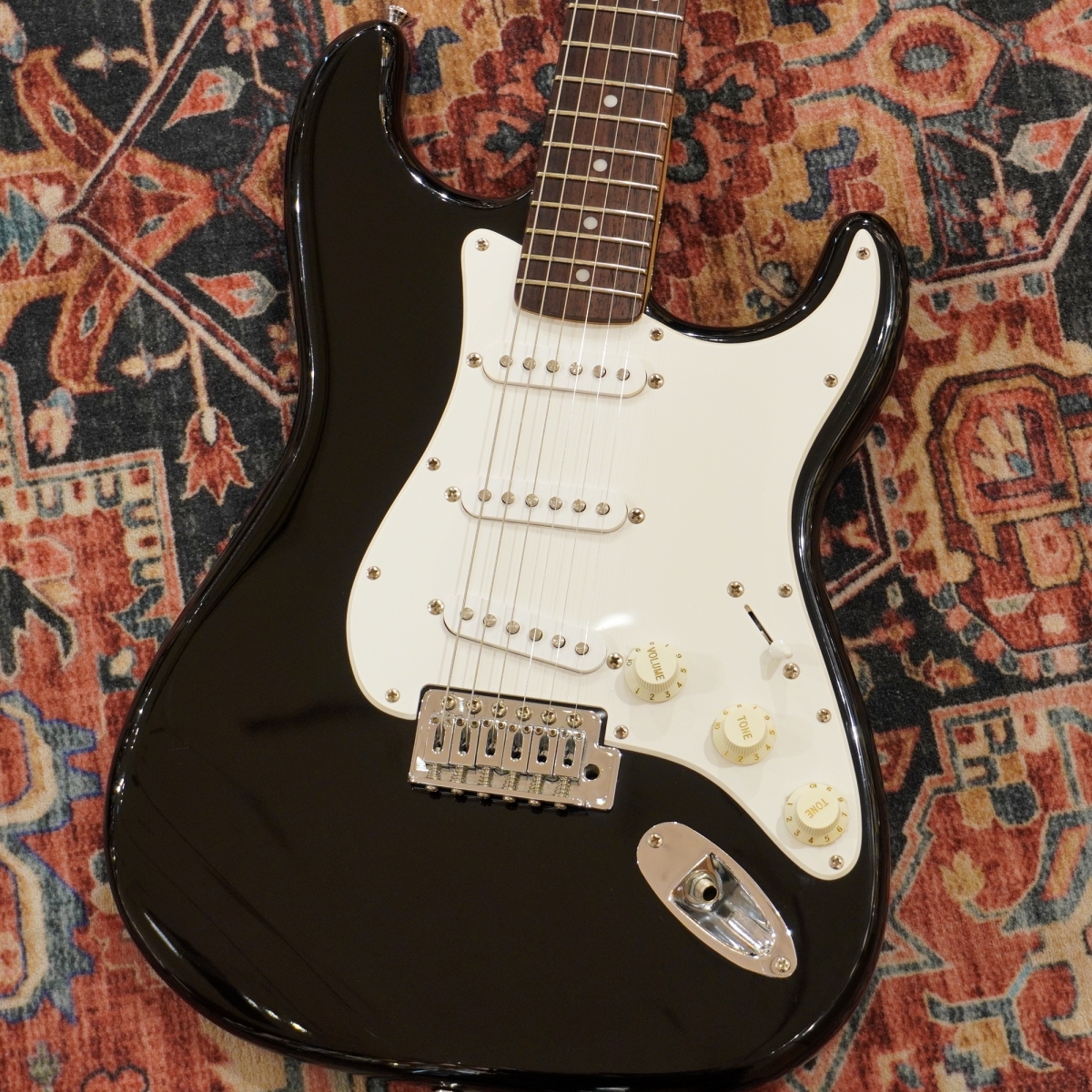 フェンダー　スクワイヤ　Bullet Stratocaster Squier by Fender Bullet Stratocaster Black 【中古品】（新品